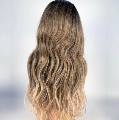 Perruque Synthétique TAMARA -Semi Naturelle Ondulée - Sleek Hair